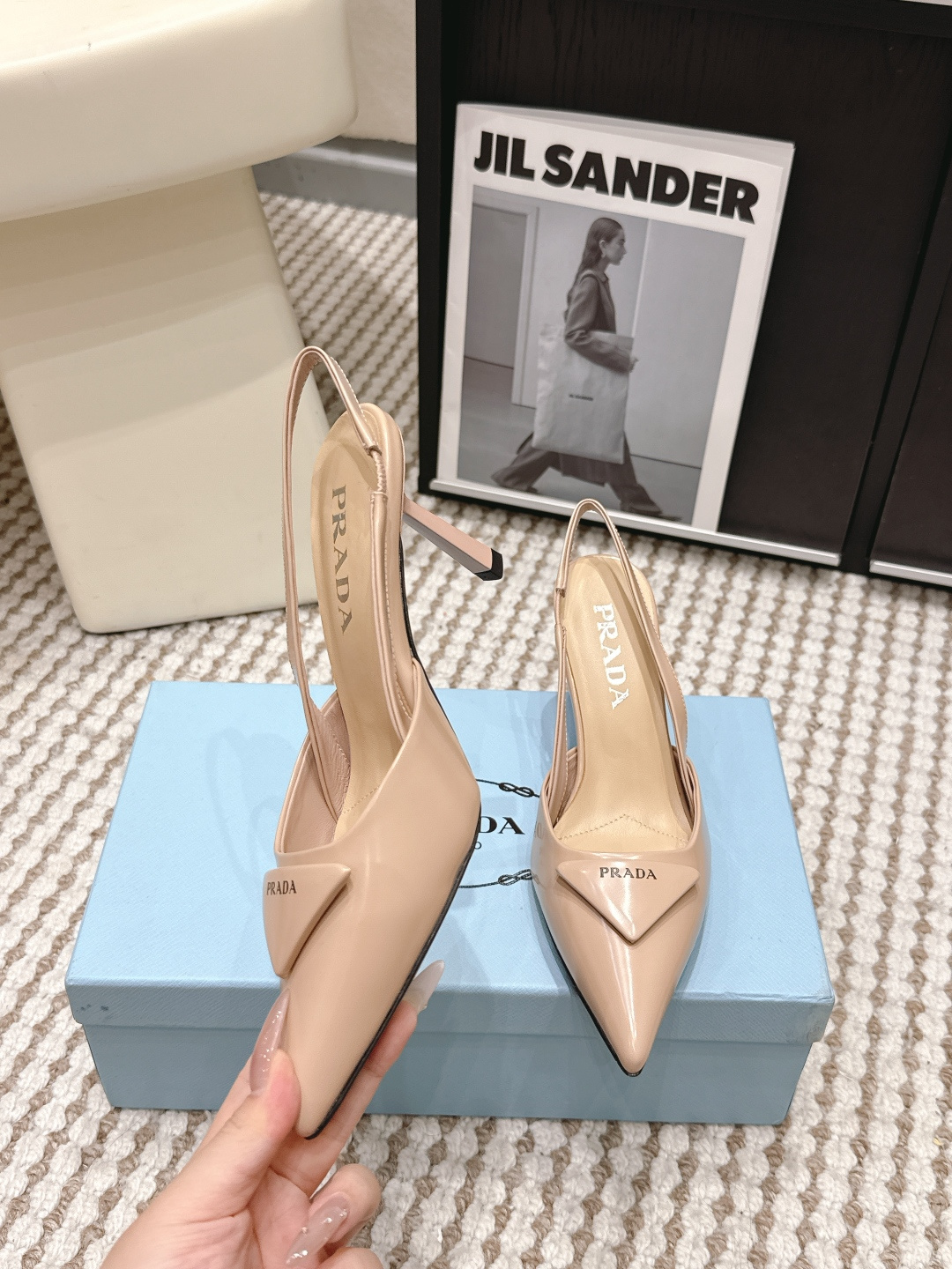 Prada Style Leather Women's Shoes style reference detail image 5 from source 784868