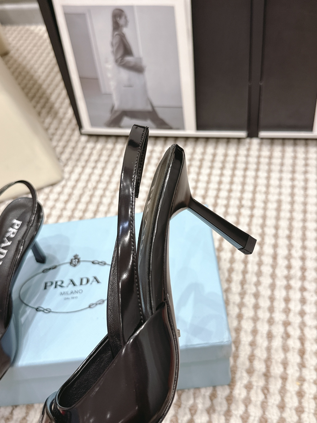 Prada Style Leather Women's Shoes style reference detail image 7 from source 784869