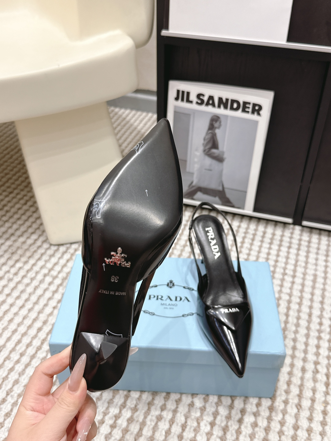 Prada Style Leather Women's Shoes style reference detail image 9 from source 784869
