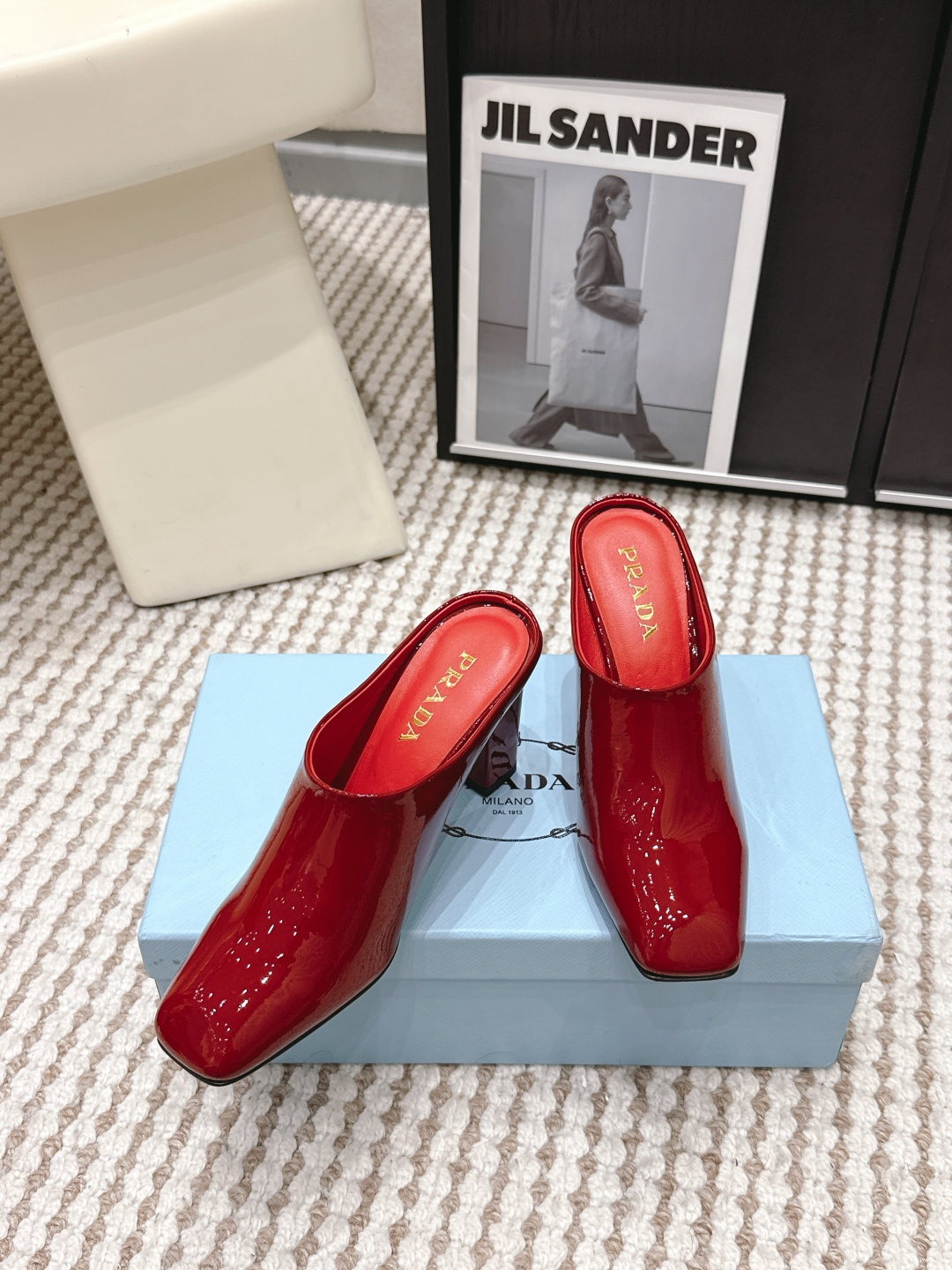 Prada Style Leather Women's Shoes style reference detail image 4 from source 784872