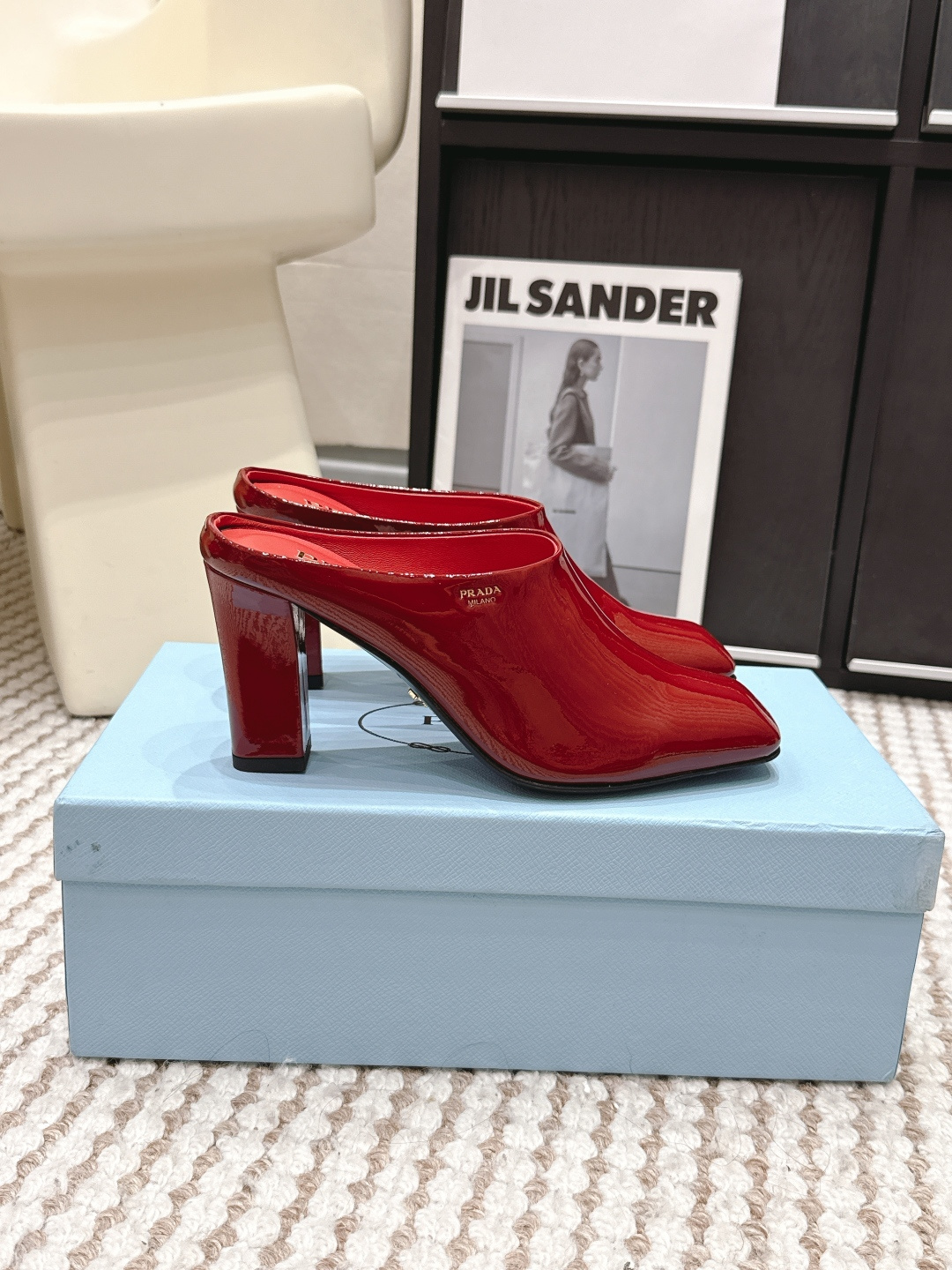 Prada Style Leather Women's Shoes style reference detail image 2 from source 784872