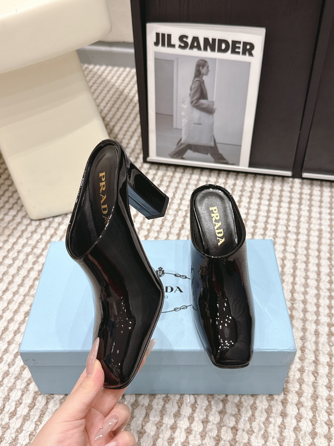 Prada Style Leather Women's Shoes style reference detail image 5 from source 784873