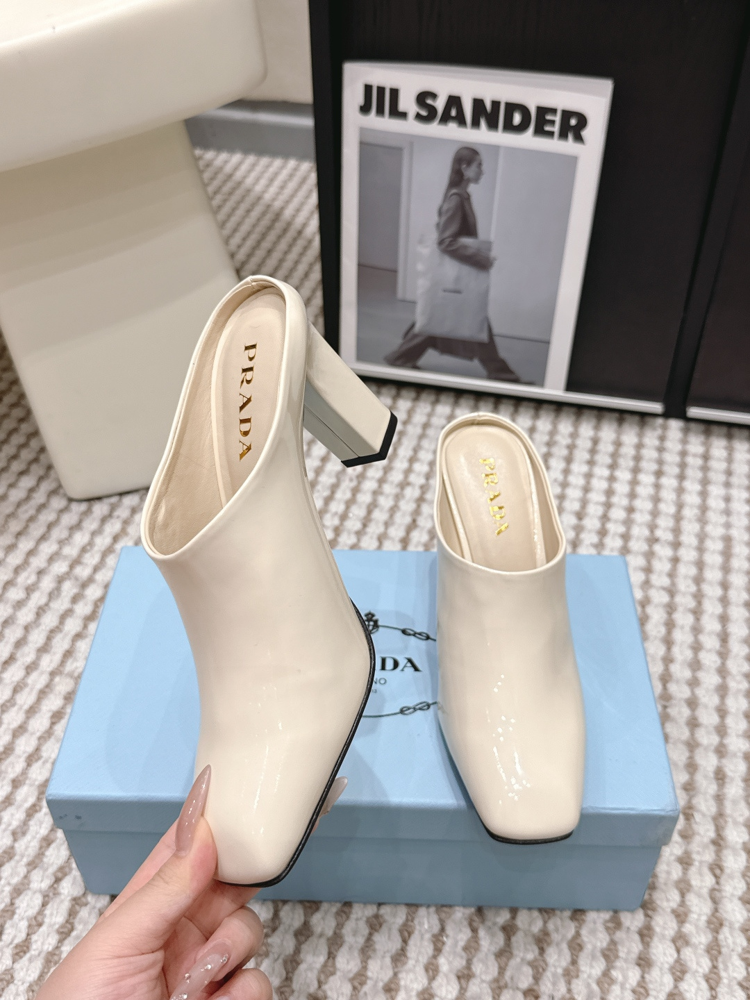 Prada Style Leather Women's Shoes style reference detail image 5 from source 784874