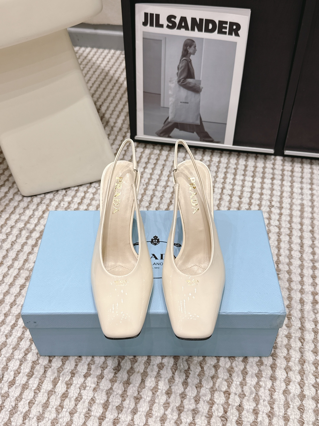 Prada Style Leather Women's Shoes style reference detail image 1 from source 784876