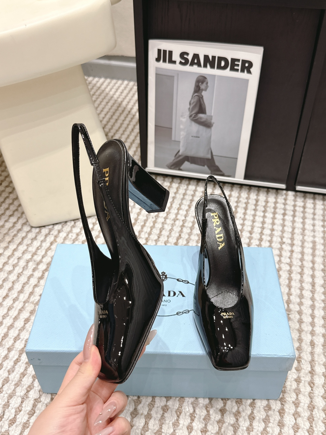 Prada Style Leather Women's Shoes style reference detail image 5 from source 784877