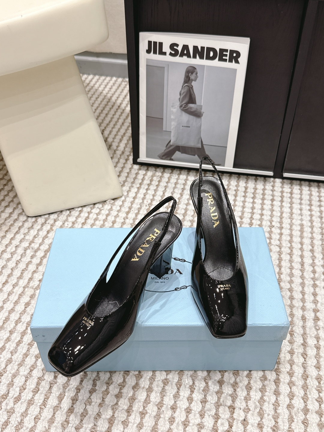 Prada Style Leather Women's Shoes style reference detail image 4 from source 784877
