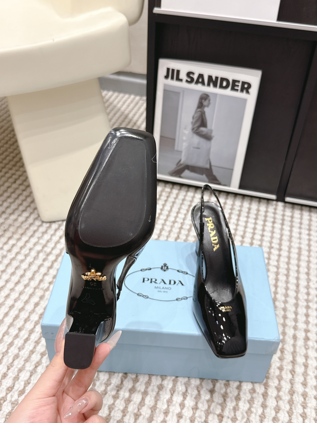 Prada Style Leather Women's Shoes style reference detail image 9 from source 784877