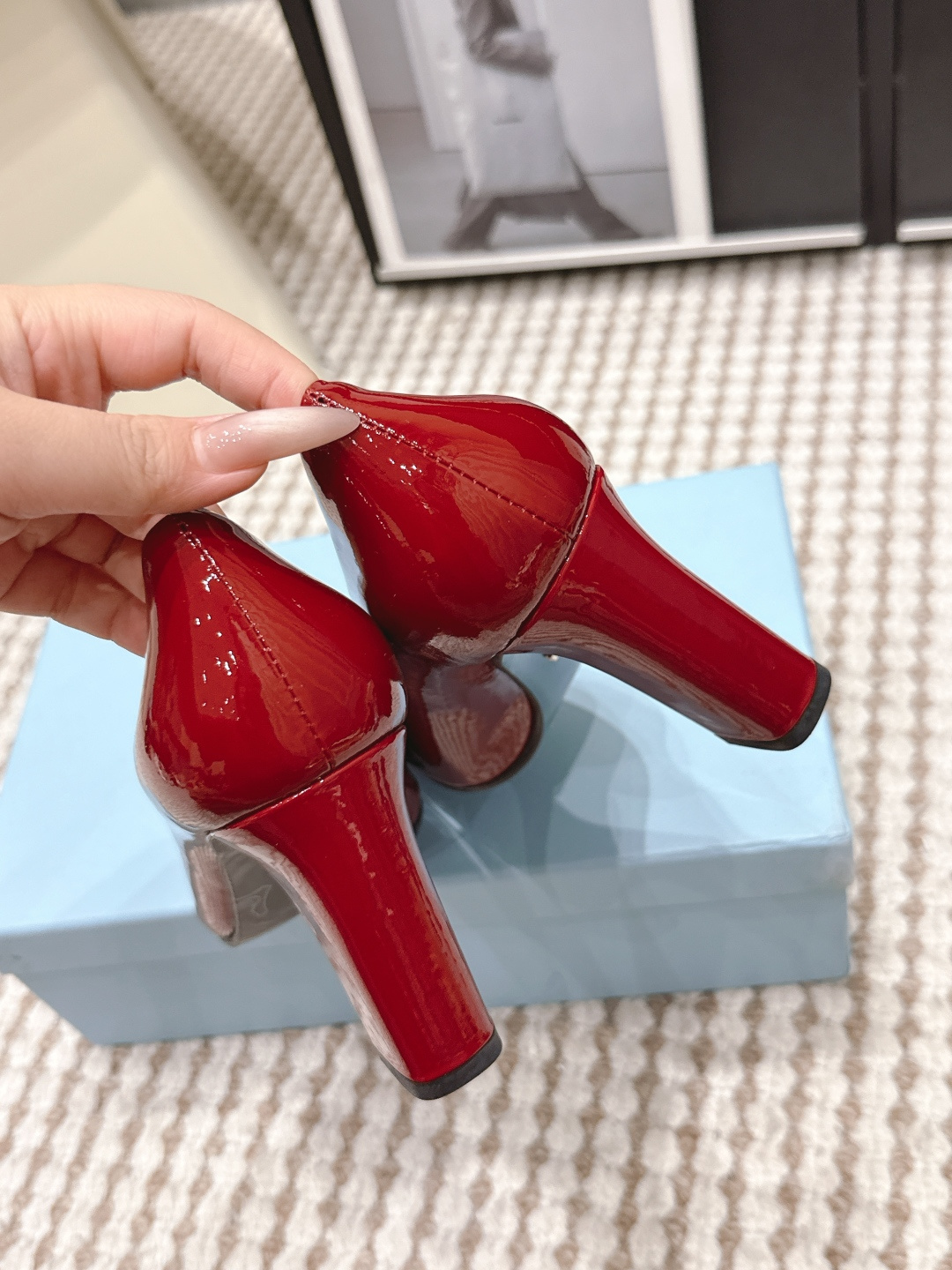 Prada Style Leather Women's Shoes style reference detail image 8 from source 784878