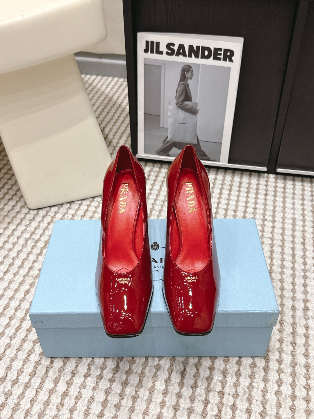 Prada Style Leather Women's Shoes style reference detail image 1 from source 784878
