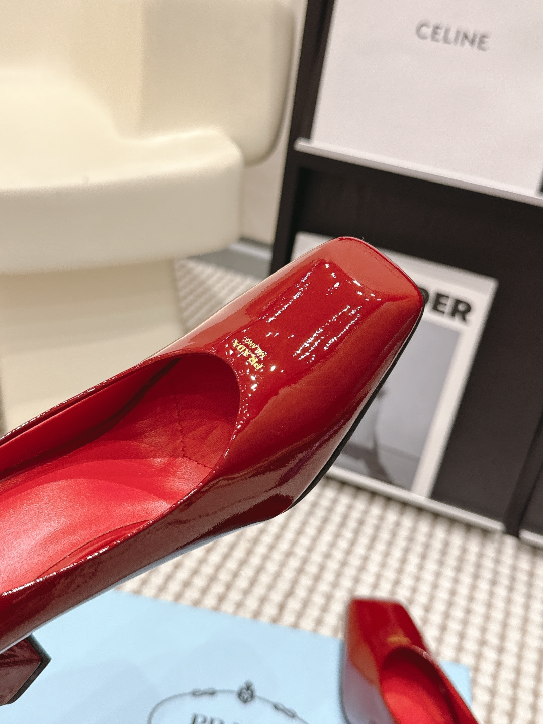 Prada Style Leather Women's Shoes style reference detail image 9 from source 784878