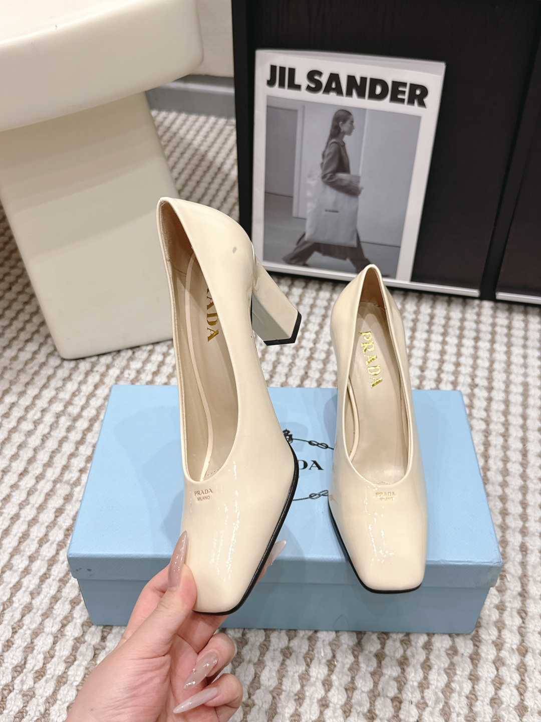 Prada Style Leather Women's Shoes style reference detail image 5 from source 784879
