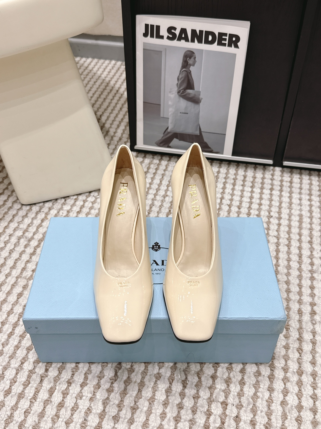 Prada Style Leather Women's Shoes style reference detail image 1 from source 784879