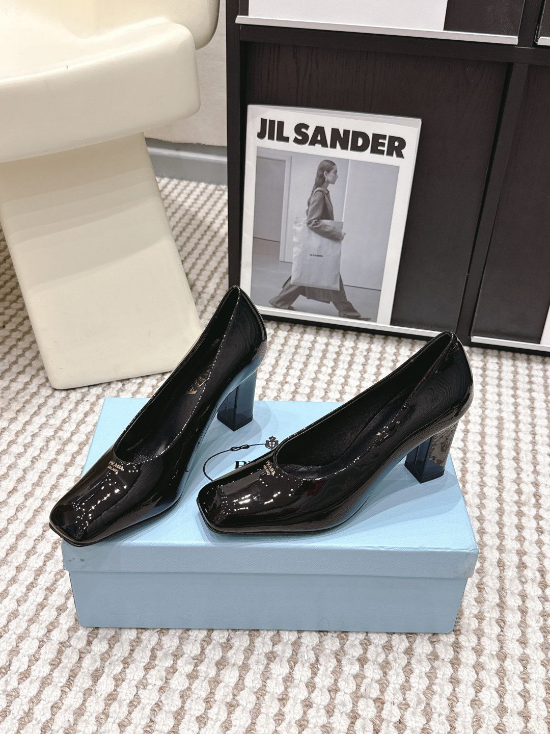 Prada Style Leather Women's Shoes style reference detail image 3 from source 784880
