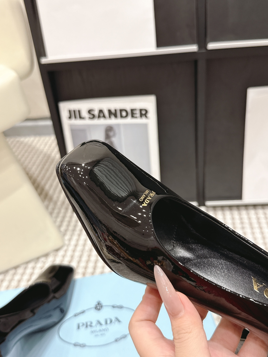 Prada Style Leather Women's Shoes style reference detail image 7 from source 784880