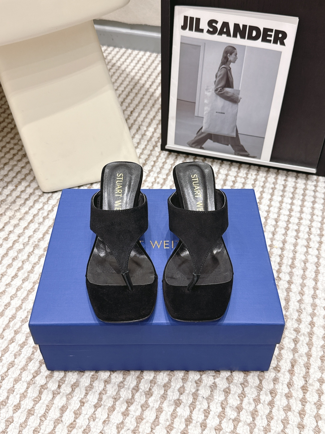 Женские черные замшевые босоножки на толстом каблуке, STUART WEITZMAN