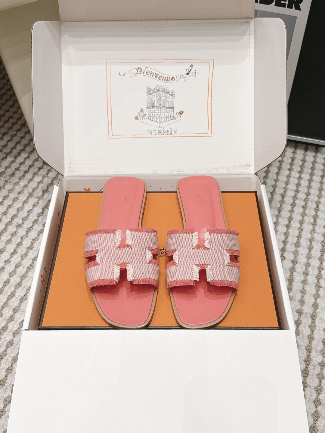 Шлёпанцы Hermès