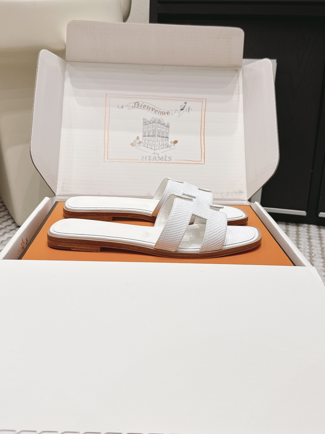 Шлёпанцы Hermès