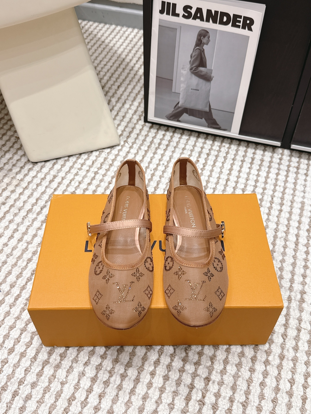 Louis Vuitton Louis Vuitton LV 26/ ROMY芭蕾舞鞋刺绣蕾丝扣带玛丽珍鞋透气网面平底单鞋