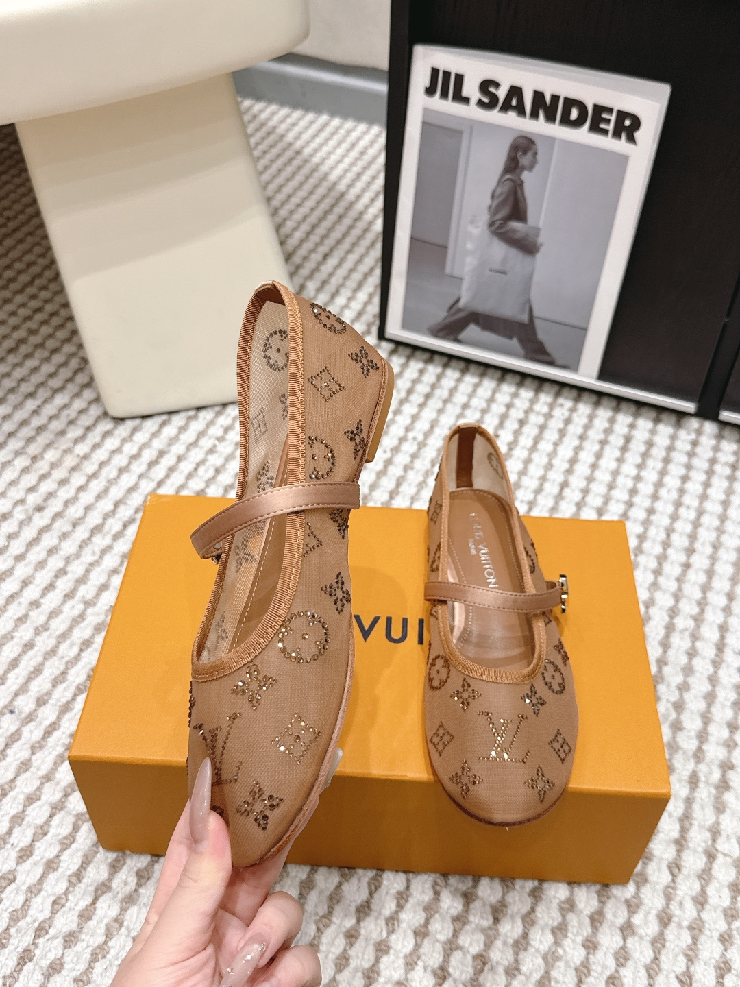 Louis Vuitton Louis Vuitton LV 26/ ROMY芭蕾舞鞋刺绣蕾丝扣带玛丽珍鞋透气网面平底单鞋
