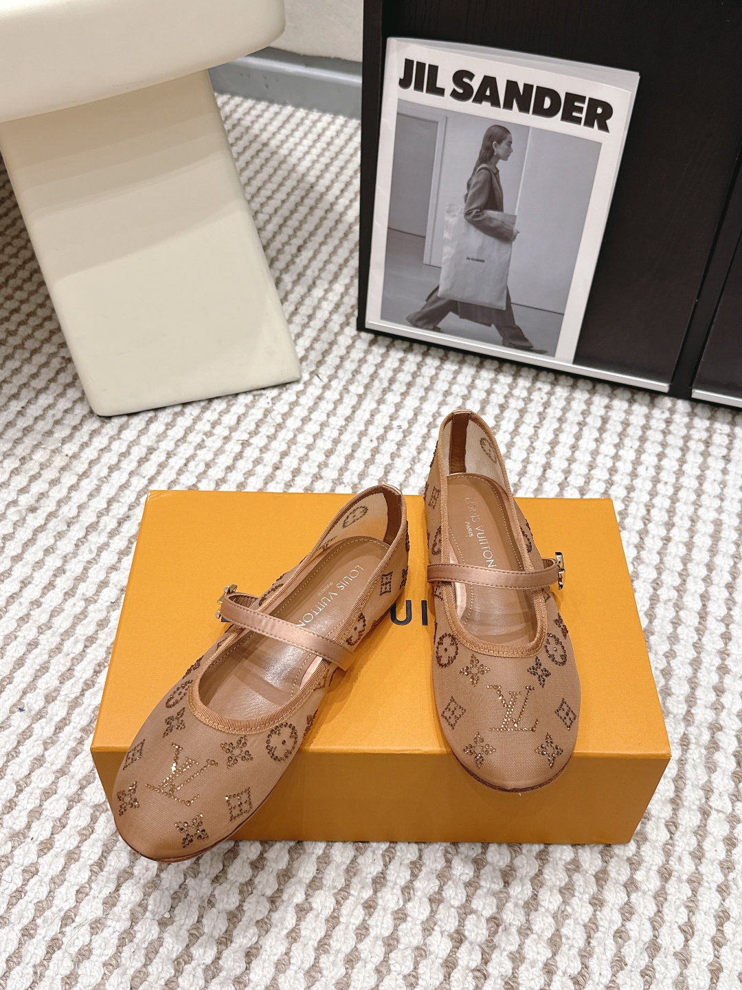 Louis Vuitton Louis Vuitton LV 26/ ROMY芭蕾舞鞋刺绣蕾丝扣带玛丽珍鞋透气网面平底单鞋