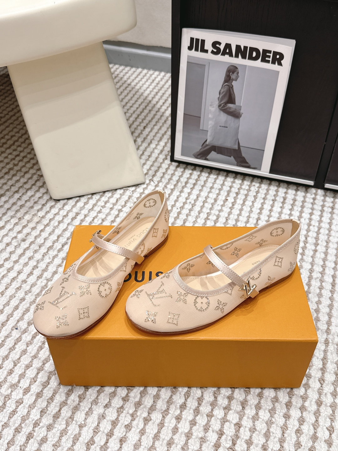 Louis Vuitton Louis Vuitton LV 26/ ROMY芭蕾舞鞋刺绣蕾丝扣带玛丽珍鞋透气网面平底单鞋