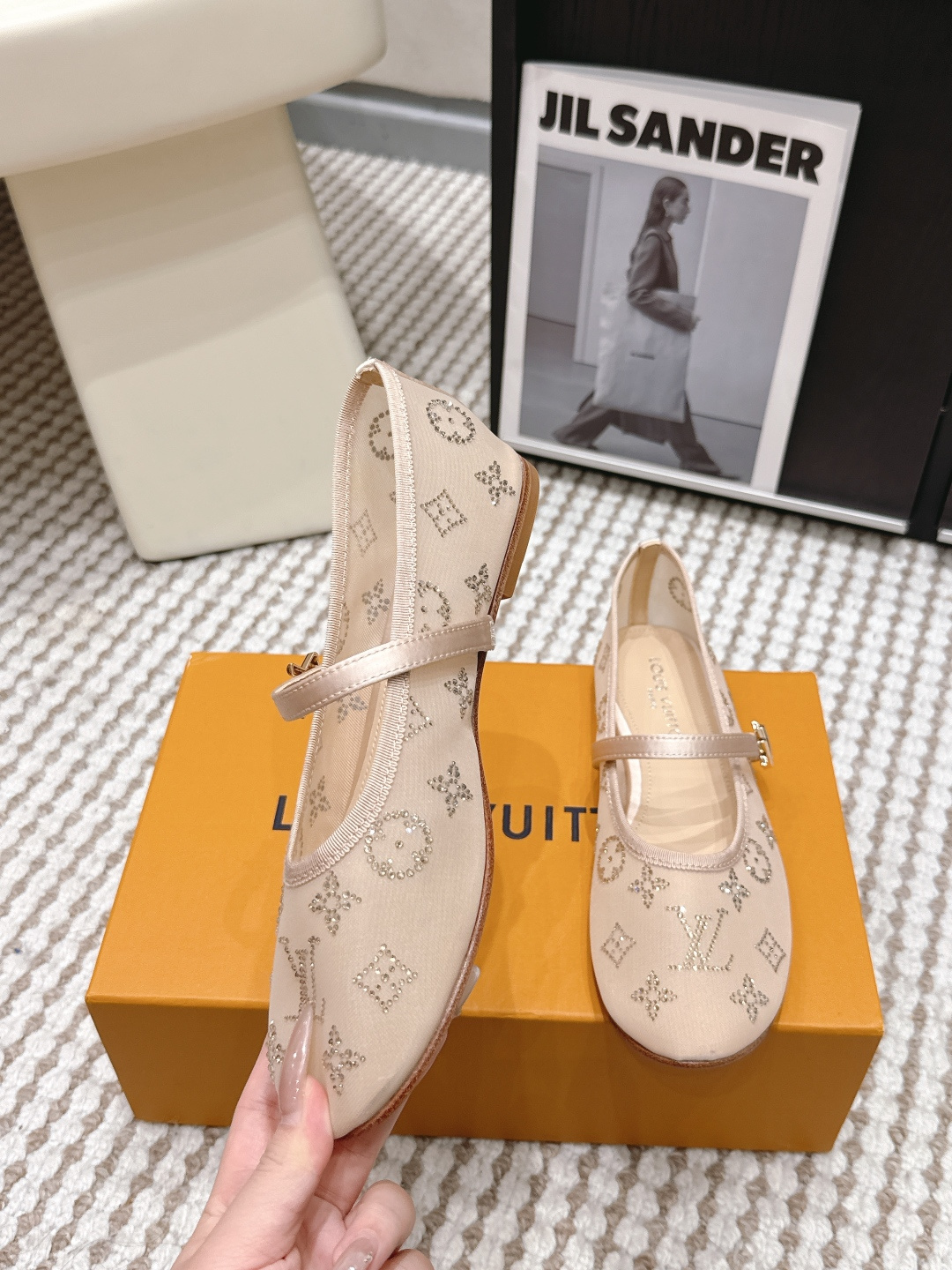 Louis Vuitton Louis Vuitton LV 26/ ROMY芭蕾舞鞋刺绣蕾丝扣带玛丽珍鞋透气网面平底单鞋