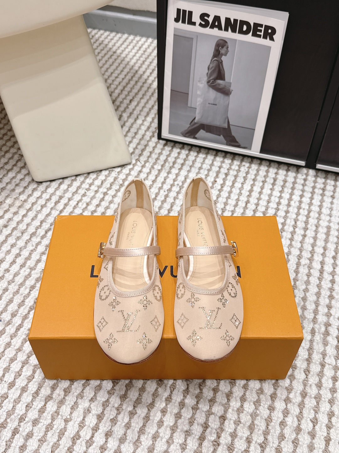 Louis Vuitton Louis Vuitton LV 26/ ROMY芭蕾舞鞋刺绣蕾丝扣带玛丽珍鞋透气网面平底单鞋