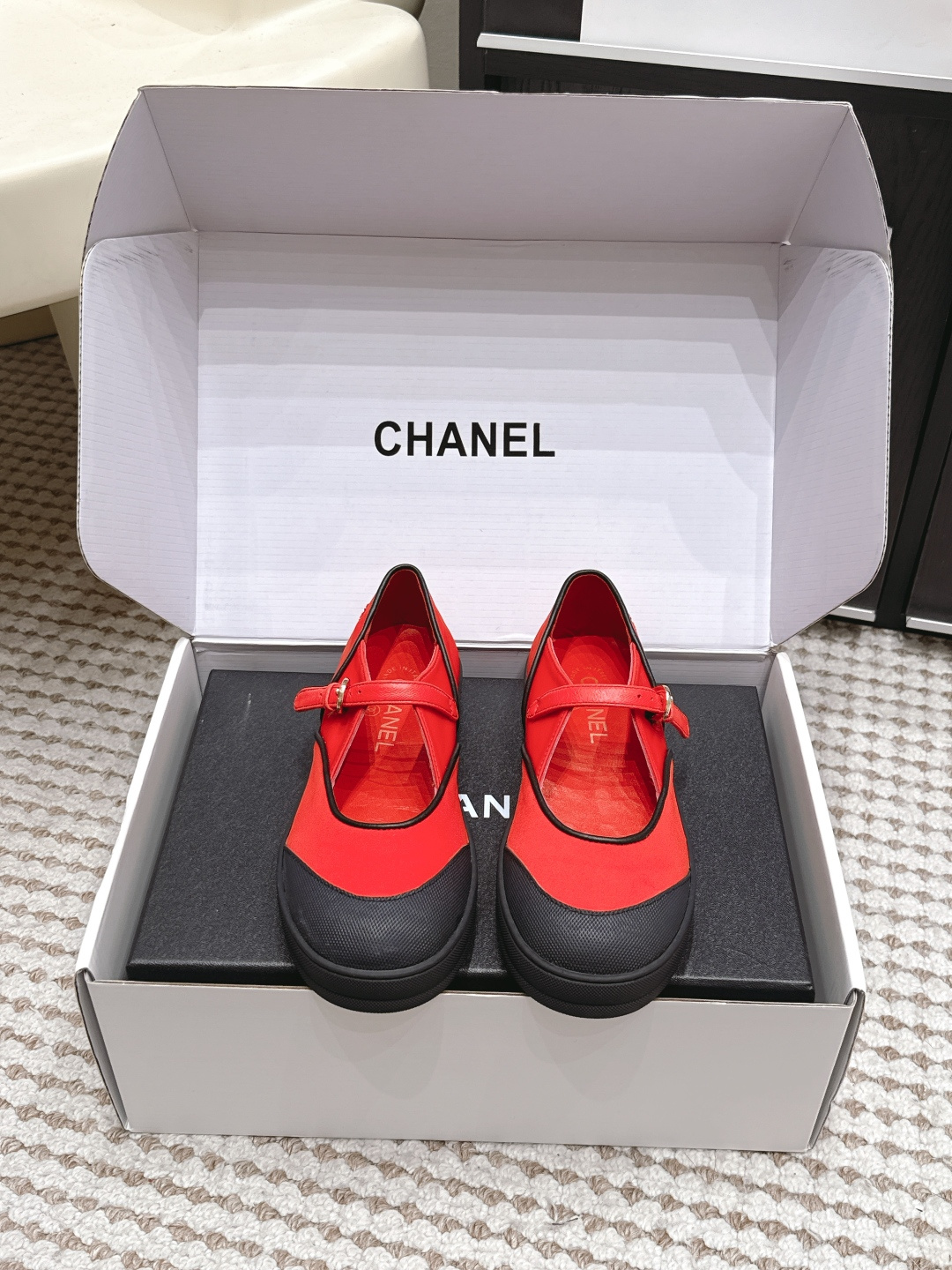 Женские туфли на платформе с ремешком Chanel