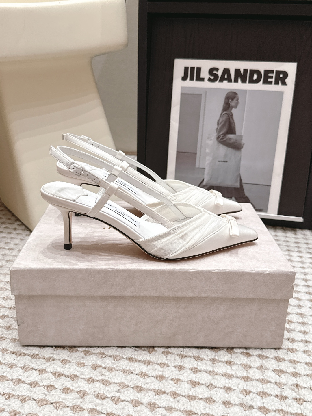 Женские туфли на каблуке с ремешком и бантом Jimmy Choo