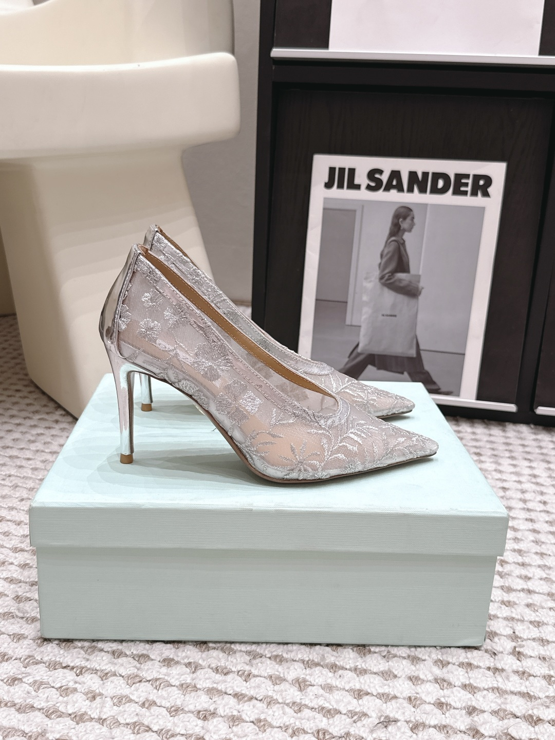 Женские туфли Aquazzura с цветочным узором