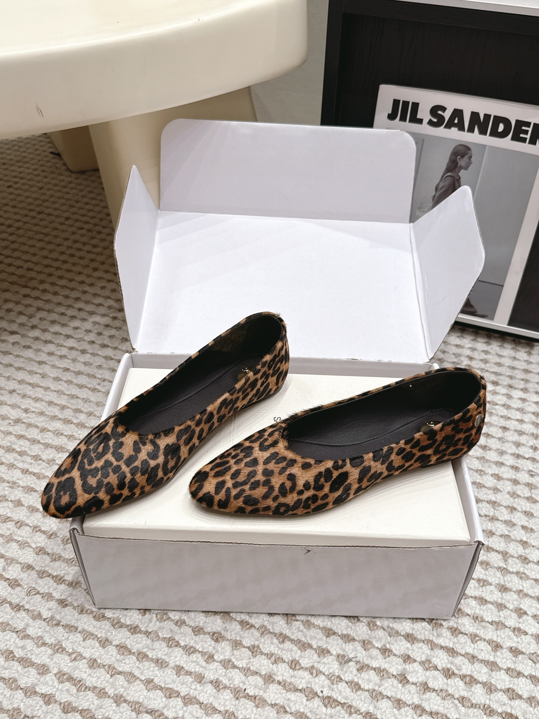 Женские туфли-лодочки с принтом под зебру, Saint Laurent