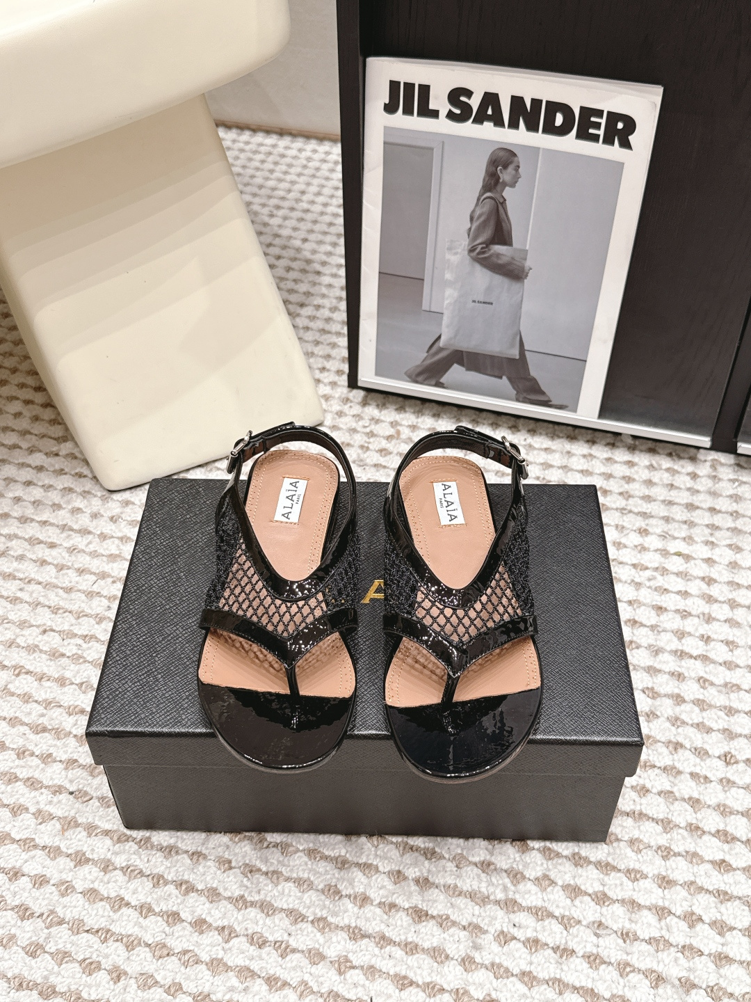 Черные сетчатые босоножки Alaïa