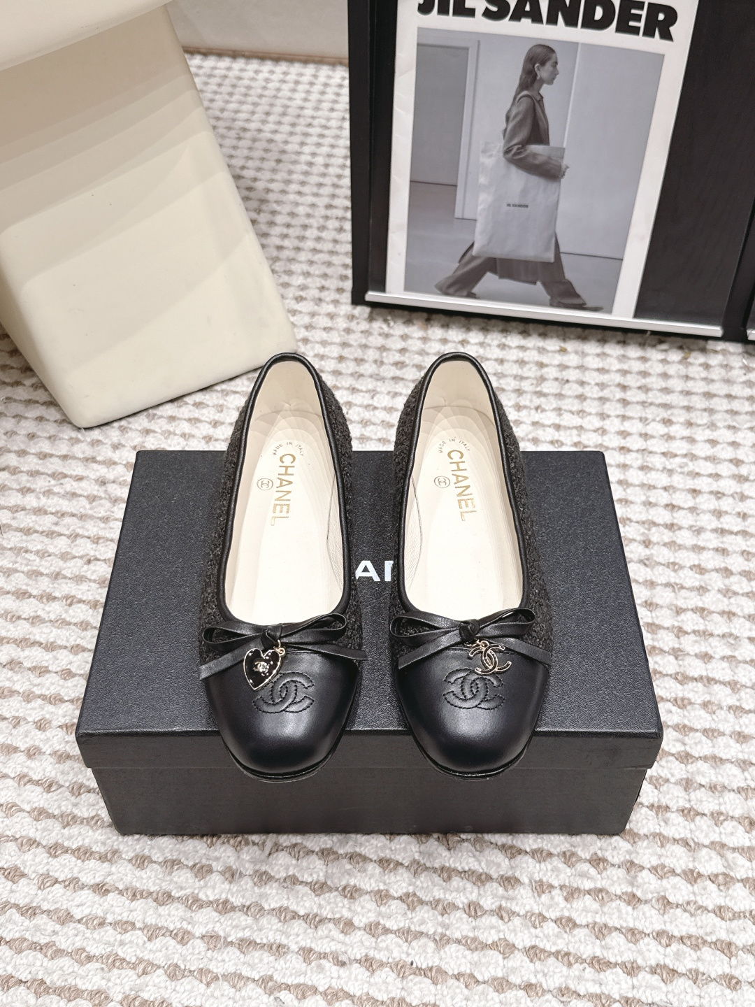 Женские черные туфли с бантом и текстурным верхом Chanel