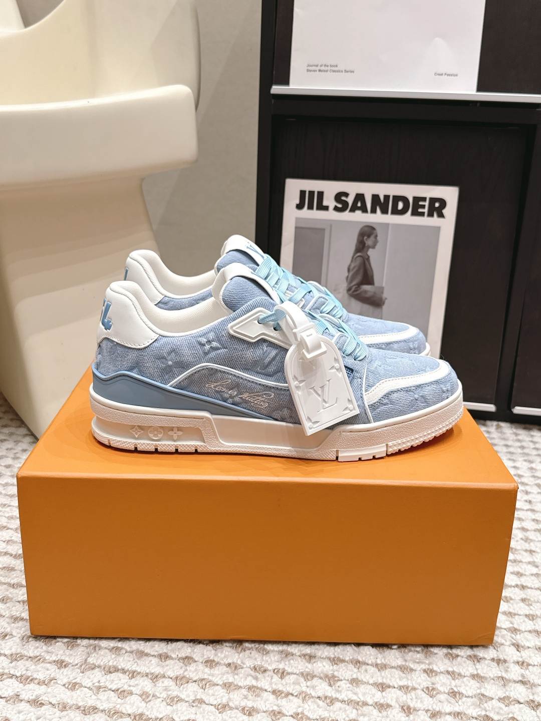Кроссовки LV Trainer голубые Louis Vuitton