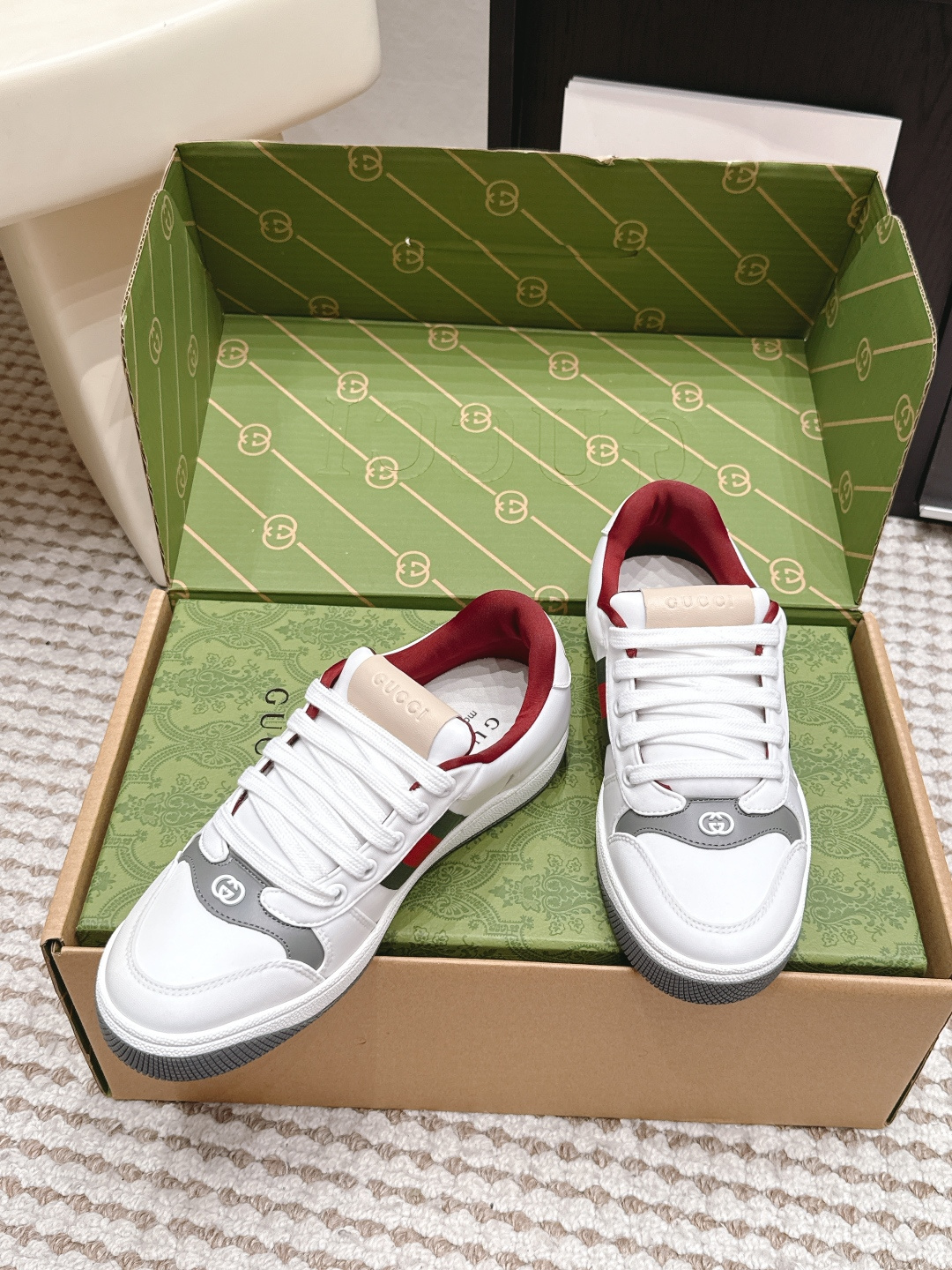 Gucci Women Shoes