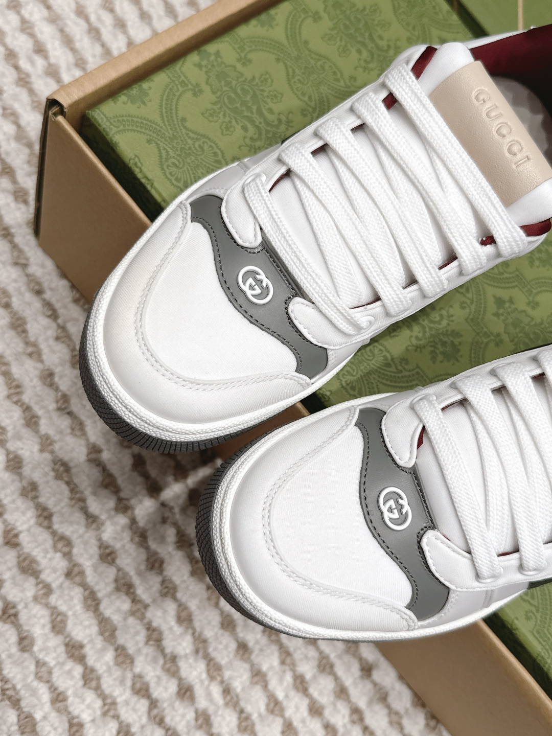 Gucci Women Shoes