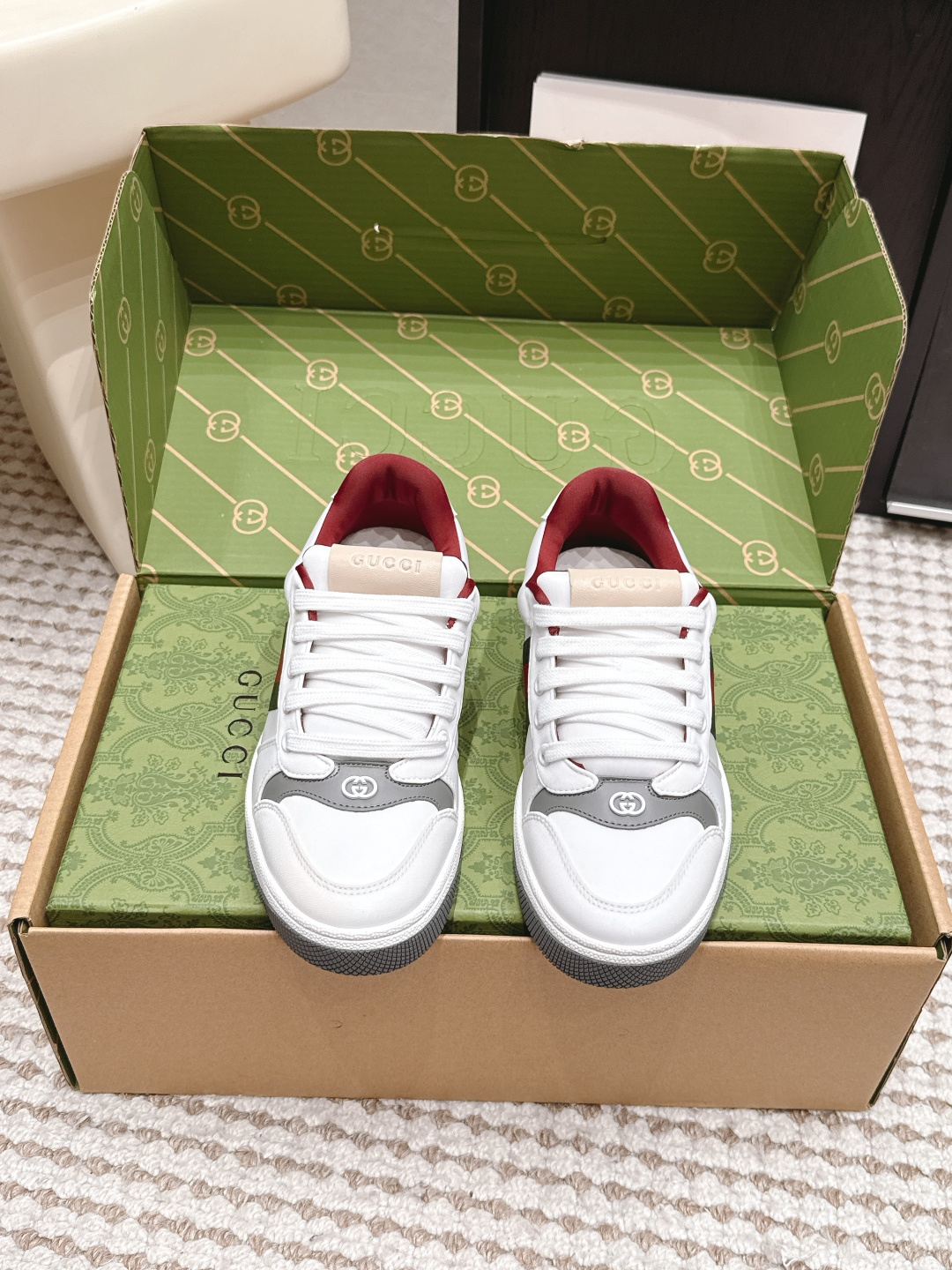 Gucci Women Shoes