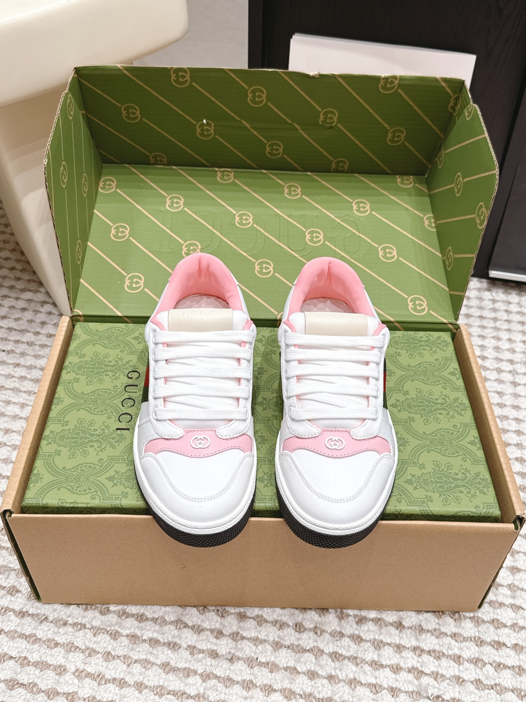 Gucci Women Shoes