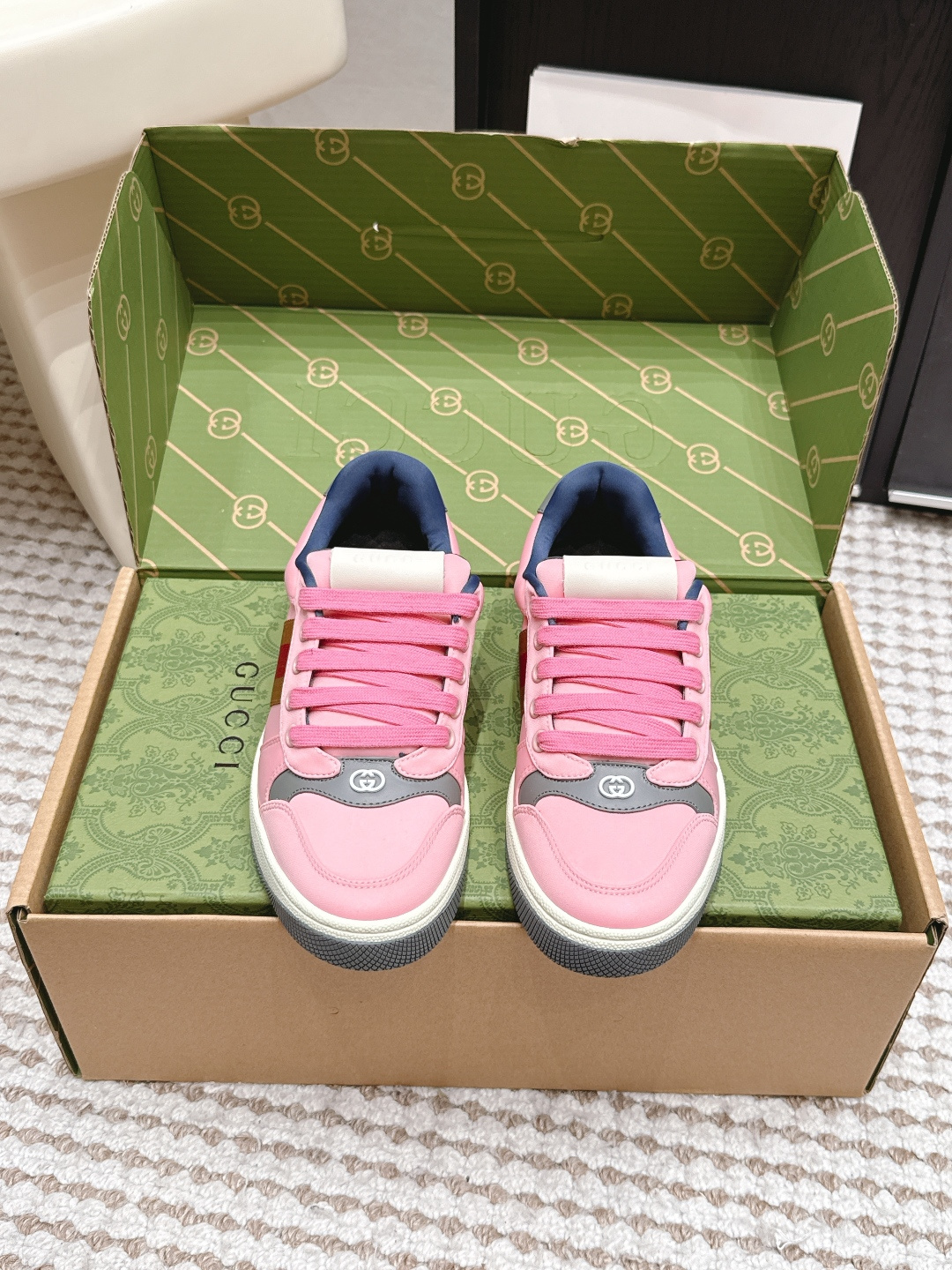 Gucci Women Shoes