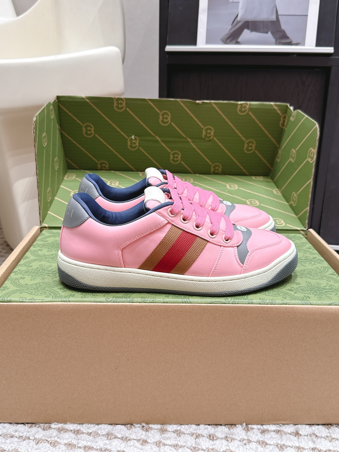 Gucci Women Shoes