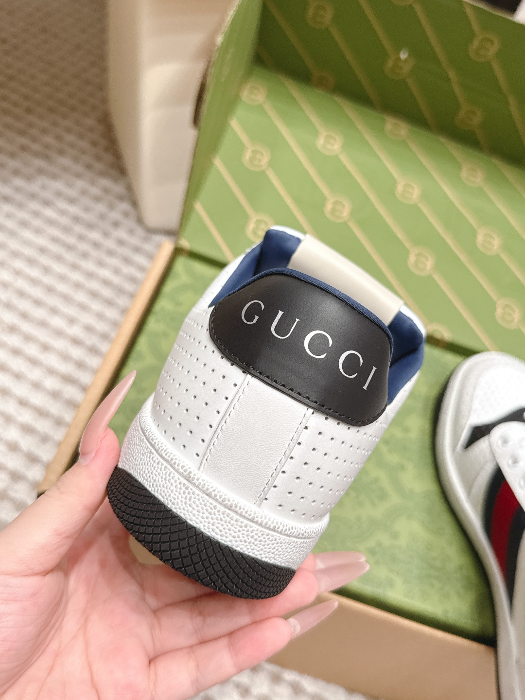 Gucci Women Shoes