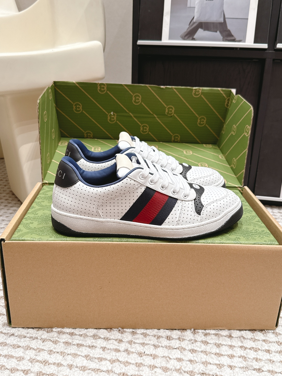 Gucci Women Shoes