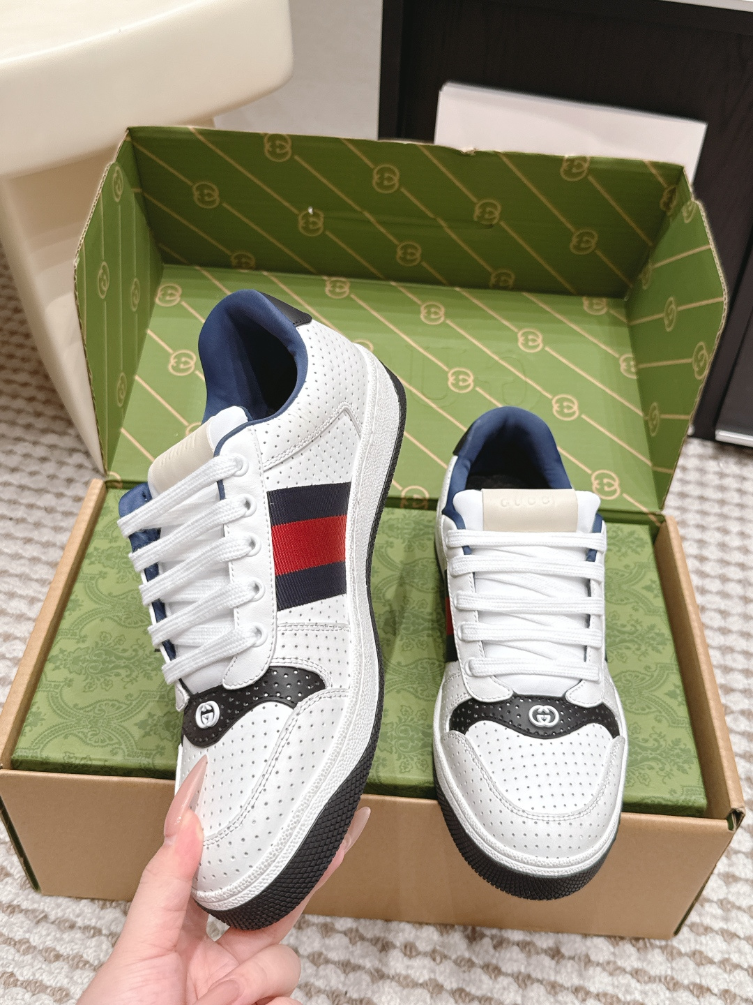 Gucci Women Shoes