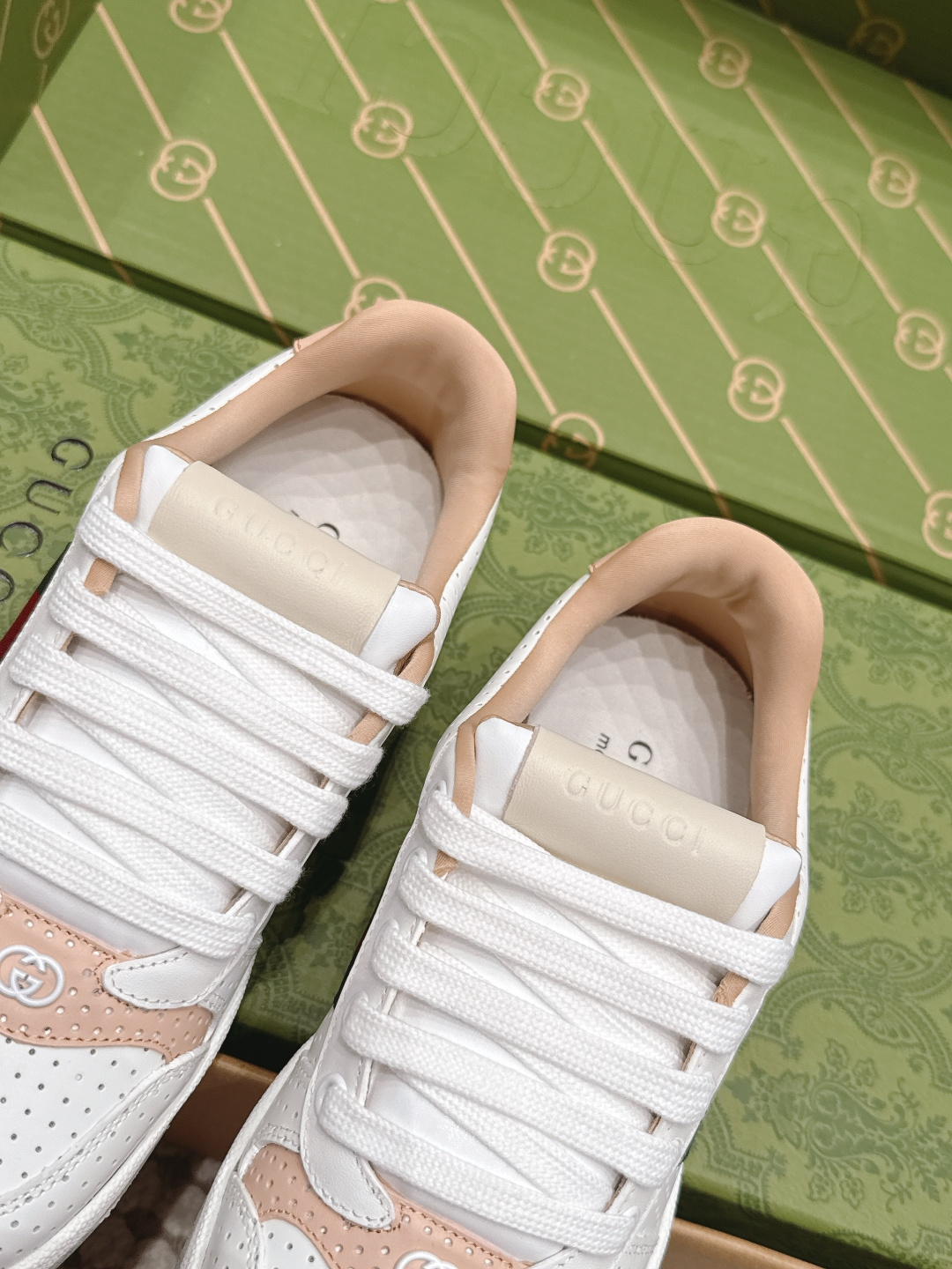 Gucci Women Shoes