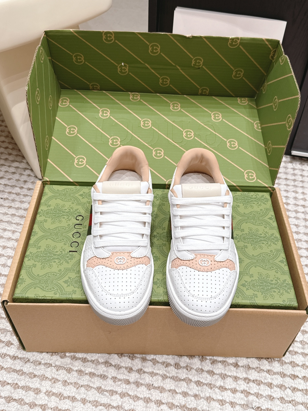 Gucci Women Shoes