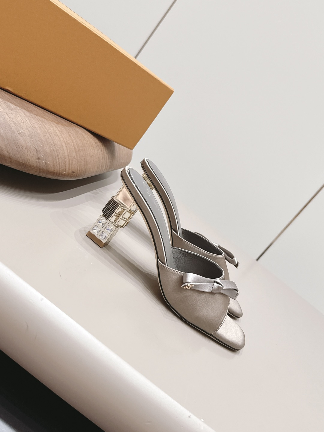 Alaïa Classic Luxury Leather Shoe Loafer Ref.34171D62 3