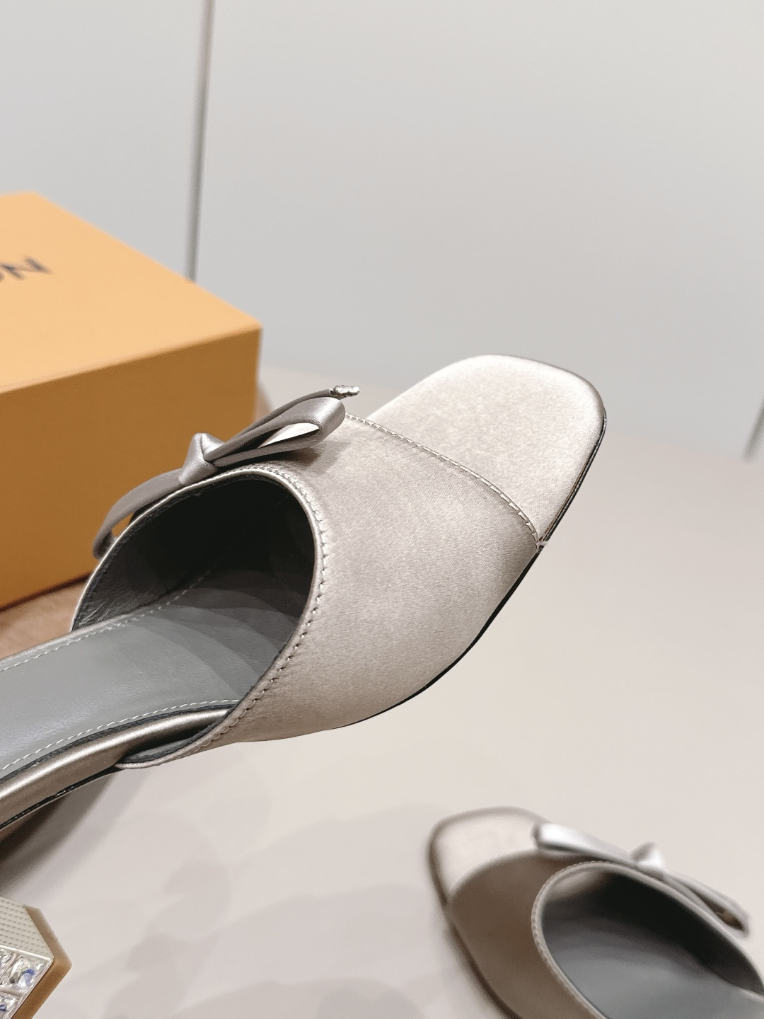 Alaïa Classic Luxury Leather Shoe Loafer Ref.34171D62 6