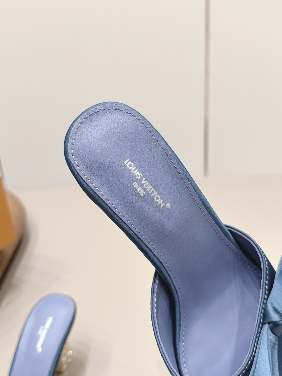 罗杰·维维亚 Roger Vivier 经典高奢皮鞋鞋履高跟鞋 #C50EA900 7