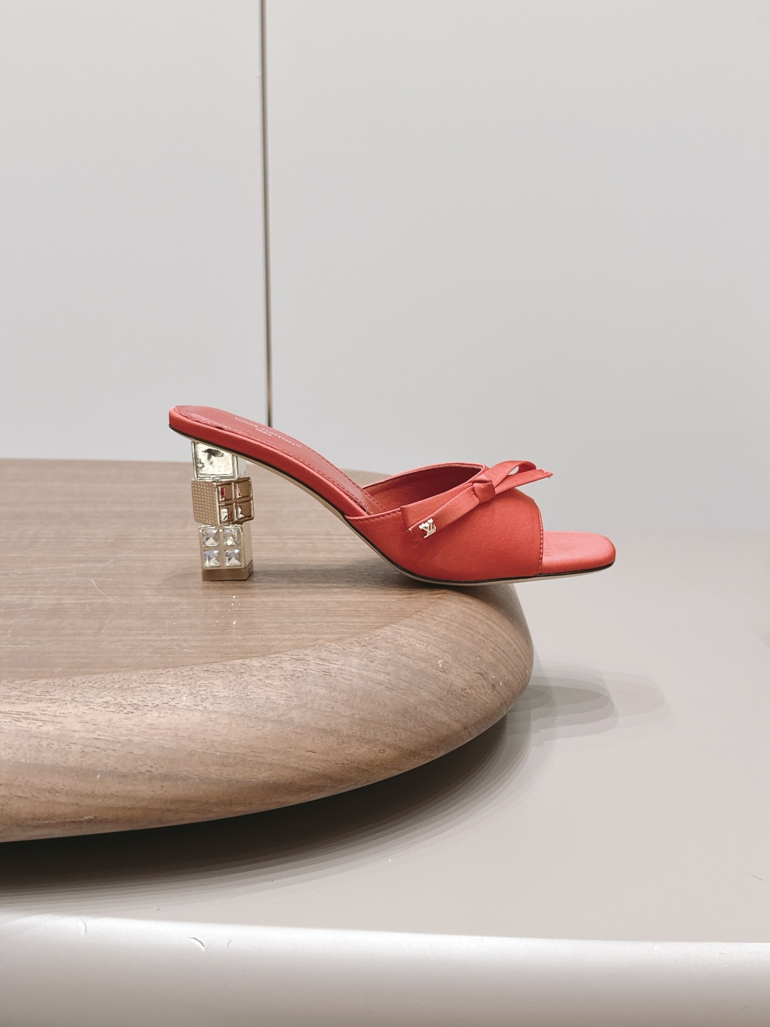 Christian Louboutin Classic Luxury Leather Shoe Loafer Ref 5