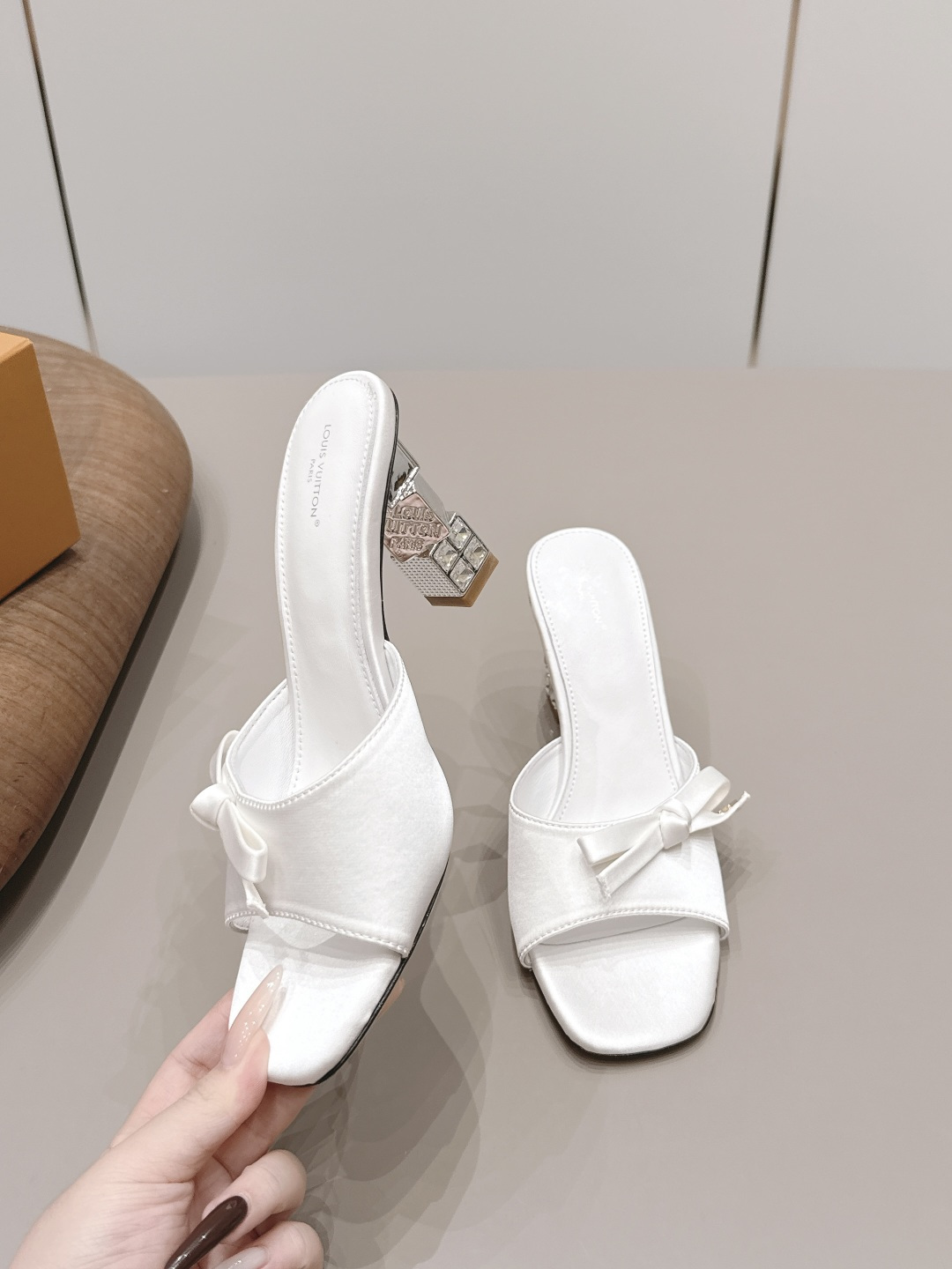 莫罗·伯拉尼克 Manolo Blahnik 经典高奢皮鞋鞋履高跟鞋 #AD7AB2EC 4